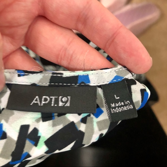 Apt 9 Sleeveless Blouse - Picture 5 of 5